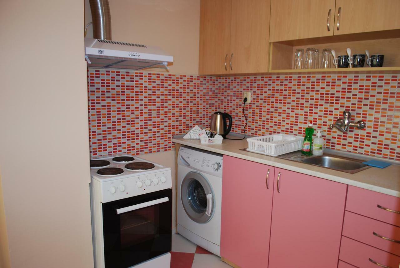 City Stay In Varna Bagian luar foto