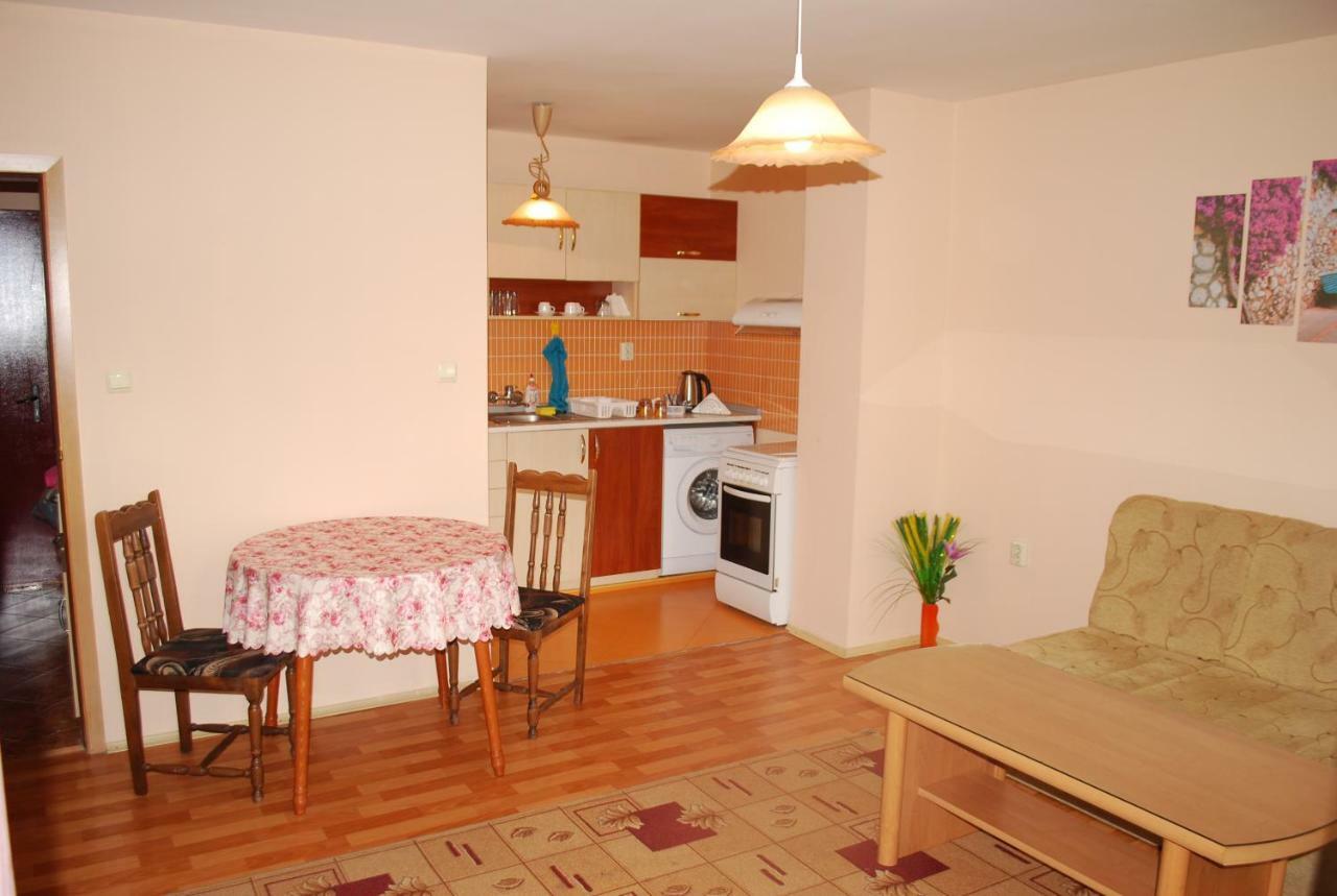 City Stay In Varna Bagian luar foto