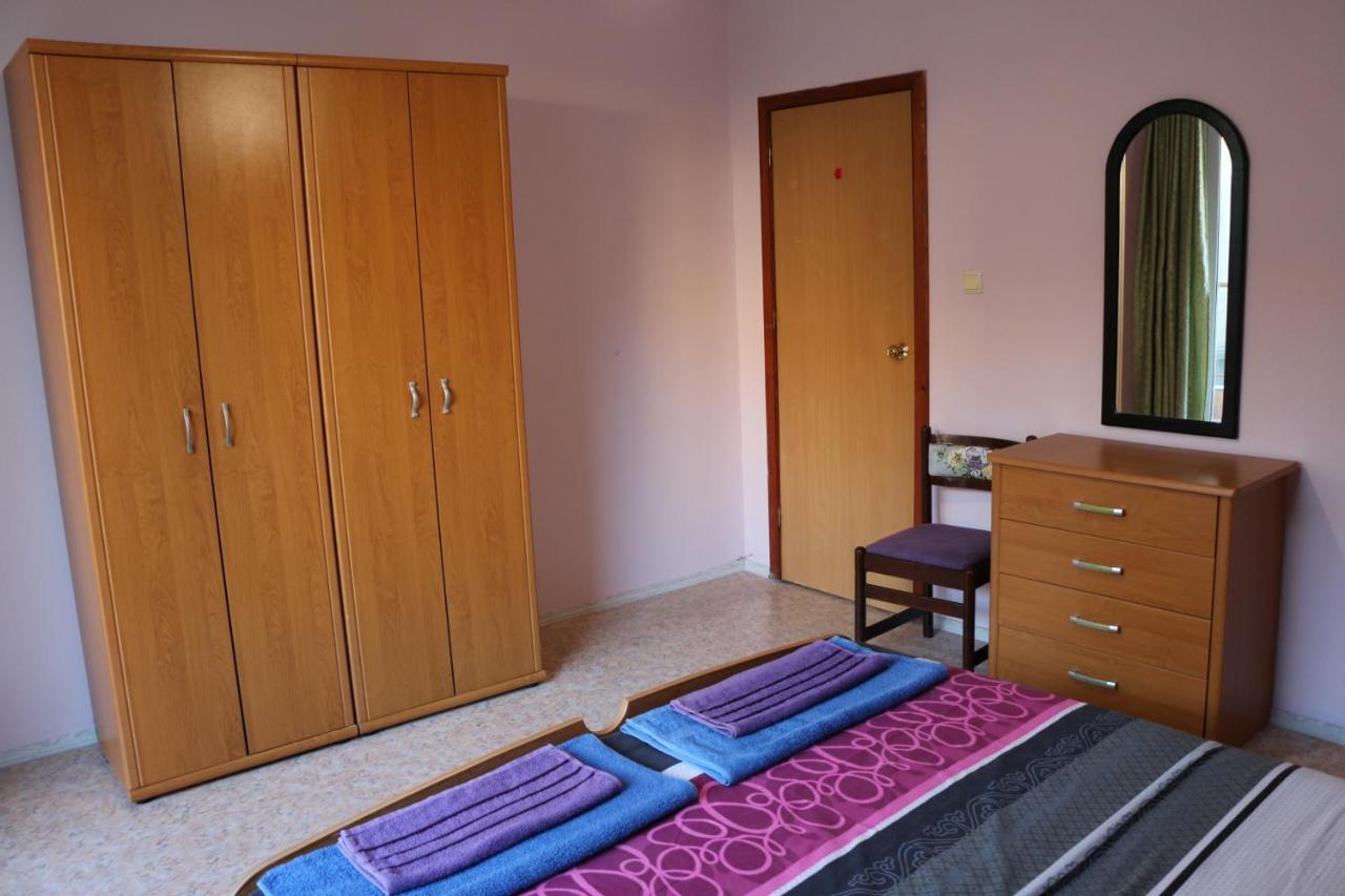 City Stay In Varna Bagian luar foto